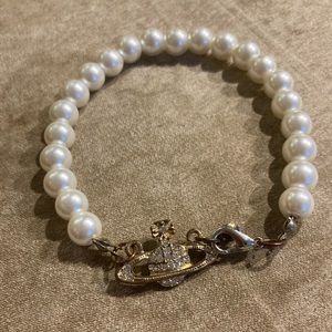 Vivienne Westwood pearl bracelet
